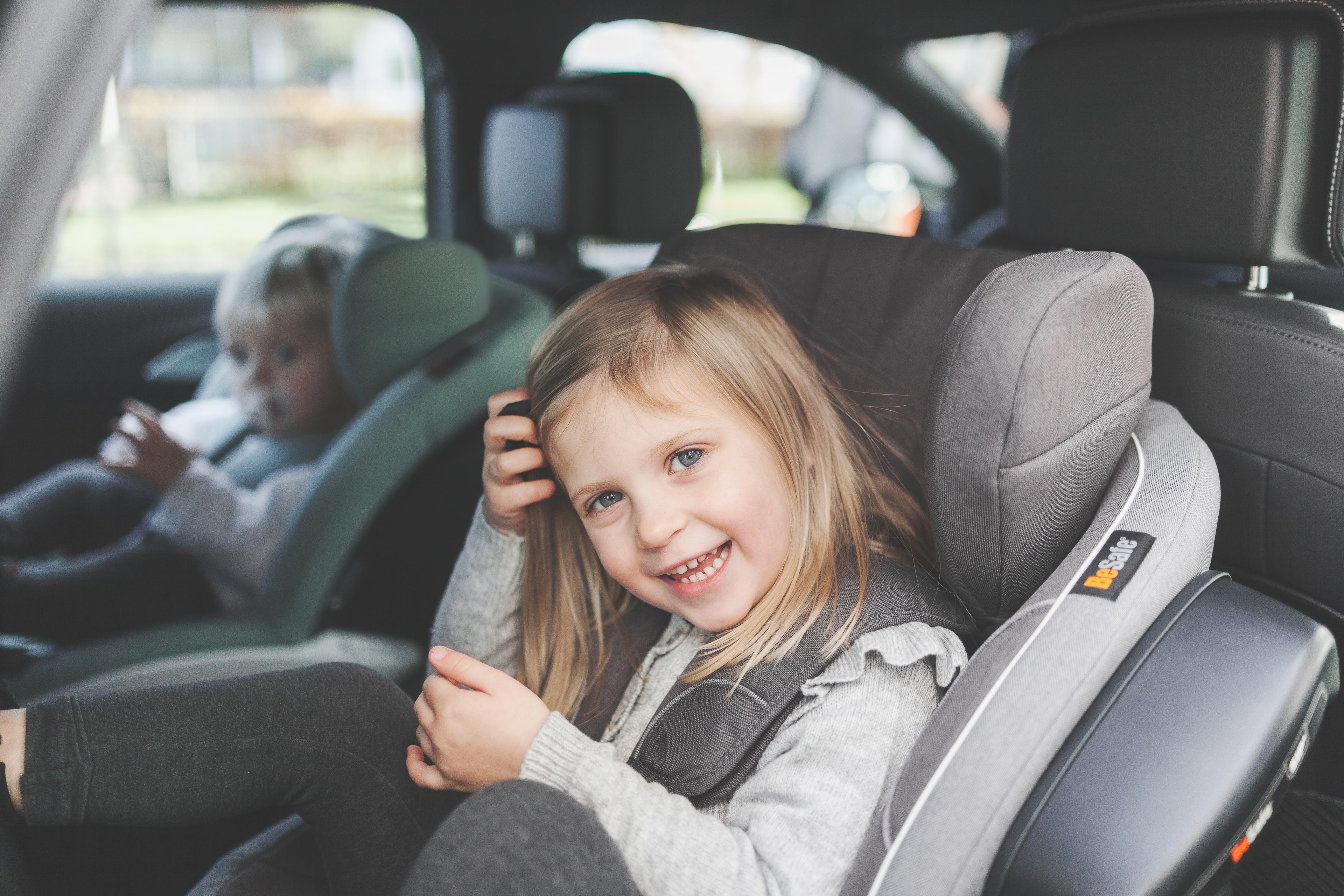 Bilbarnstol bast i test2